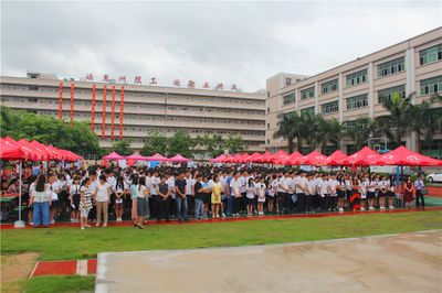 我校2016年秋季校园招聘会圆满成功