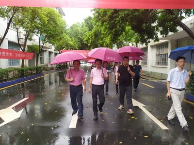 市教育局迎接2020年全国文明城市测评专项督查工作小组莅临我校进行检查指导工作