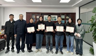 推开“爱心之门” 方现“美丽校园”